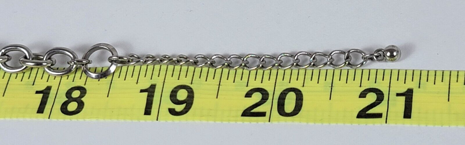 Modernist Silver-Tone Hammered Circle Link Bib Necklace 20.5 In Lobster Clasp
