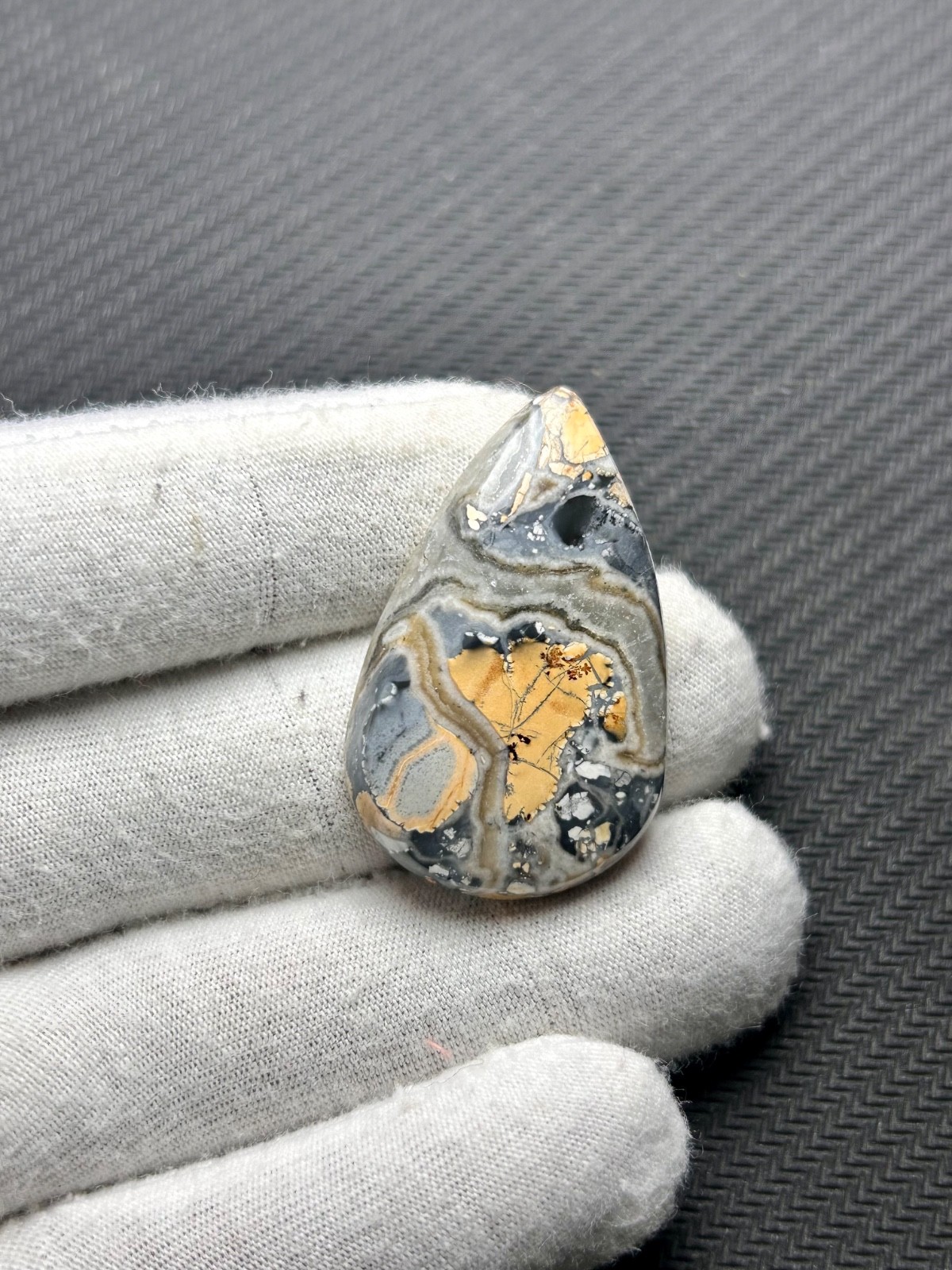 Malingano Jasper Cabochon: Natural Gemstone for Jewelry Making (46 Carat)