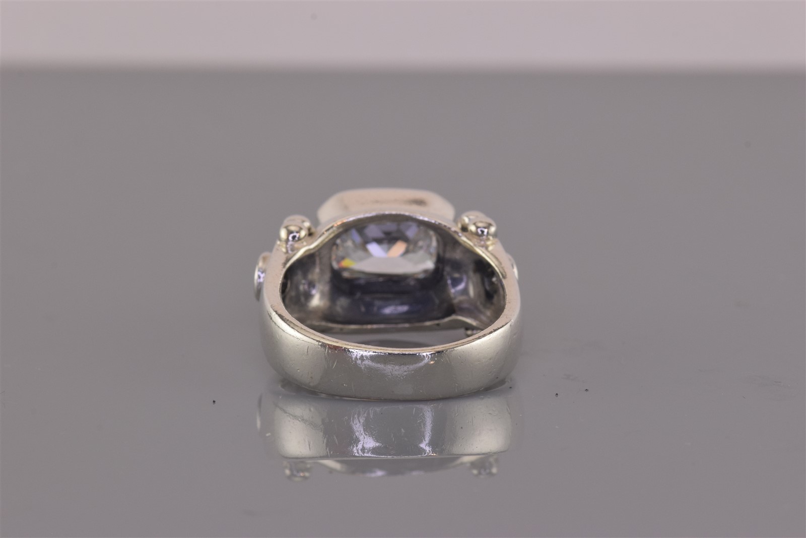 Sterling Silver Radiant Cubic Zirconia Dotted Bead Collar Band Ring 925 Sz: 7