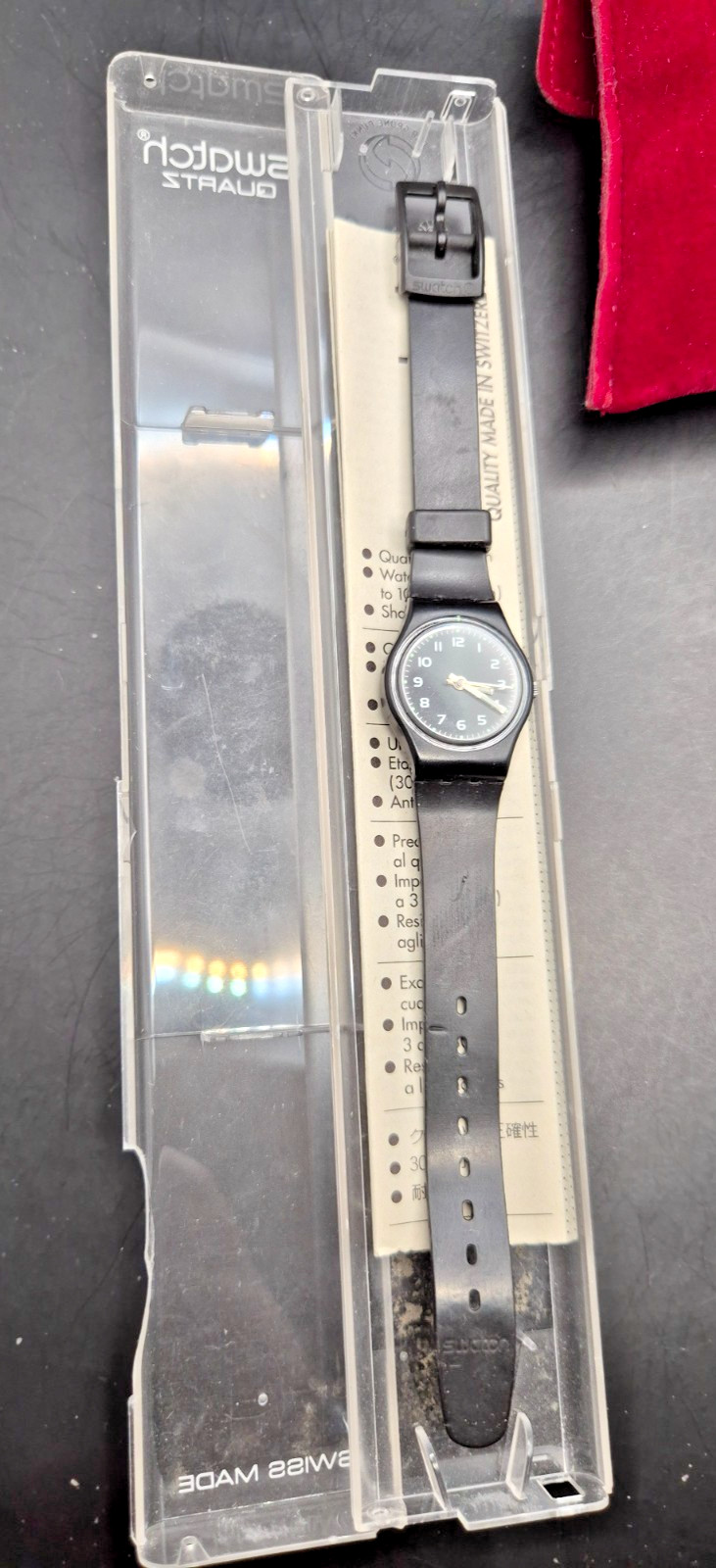 Vintage SWATCH Women’s All Black Silicone/Rubber Strap Watch-Working