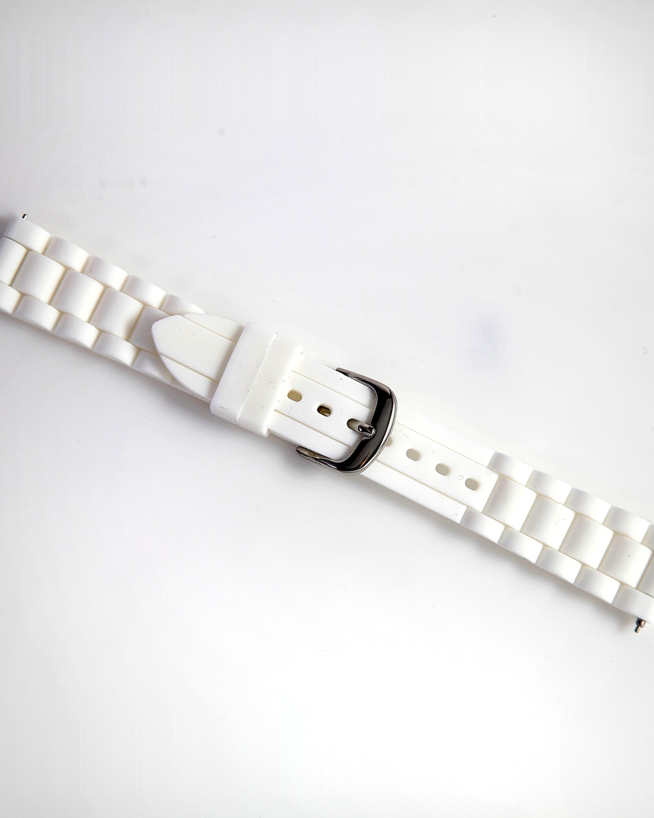 Ecclissi 18mm x 16mm White Rubber Strap original Buckle 23980