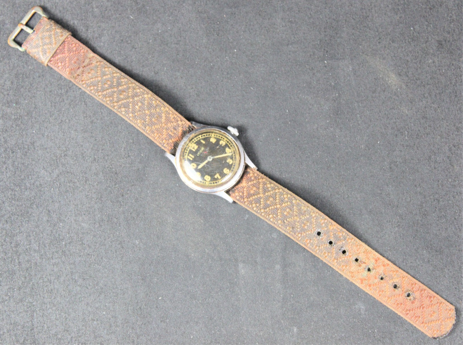 Lyceum 29mm Military-Style Man’s Watch w/ Black Dial – Vintage – Runs