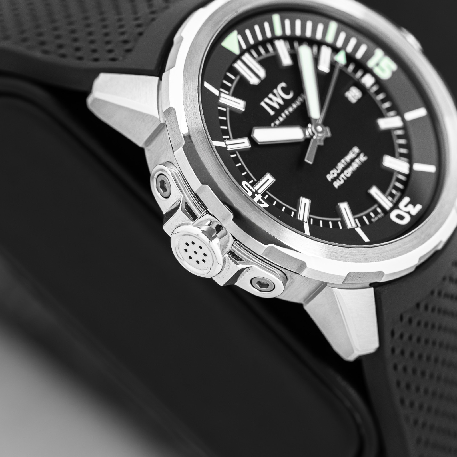 IWC Aquatimer Men’s Black Watch – IW328802