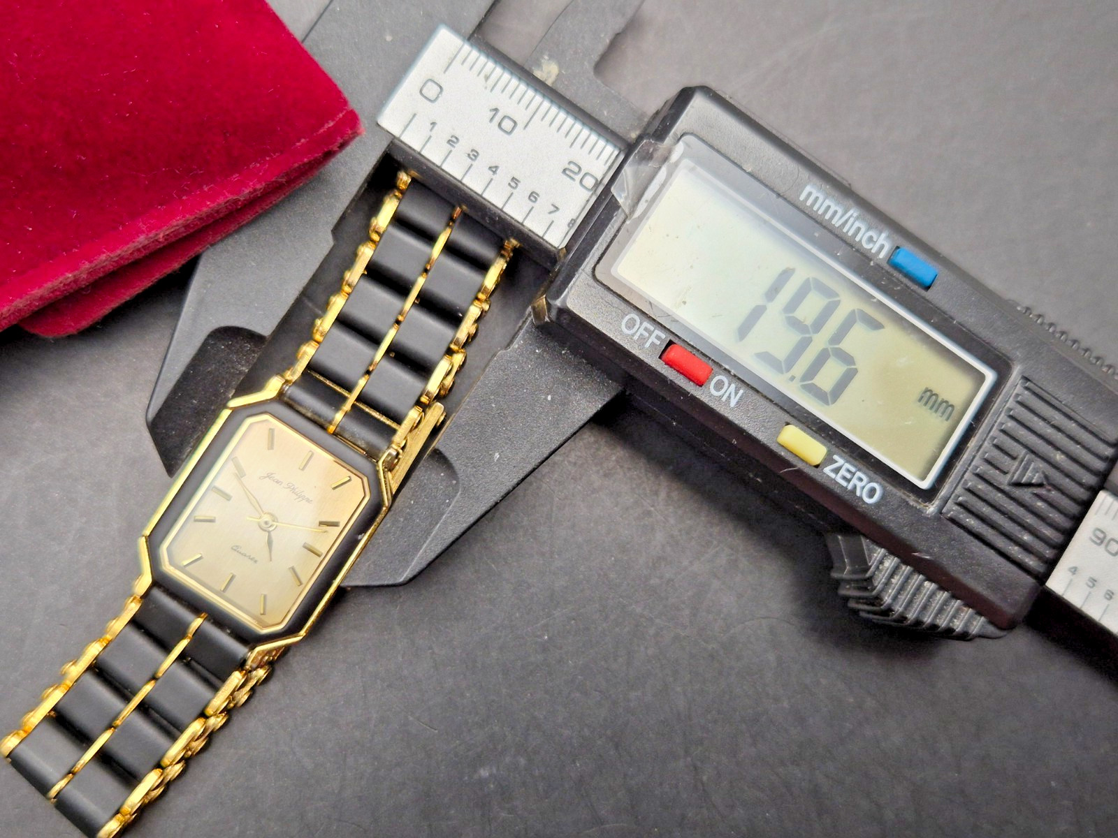 Vintage JEAN PHILIPPE Women’s Gold & Black Detail Quartz Watch-VGC/Working
