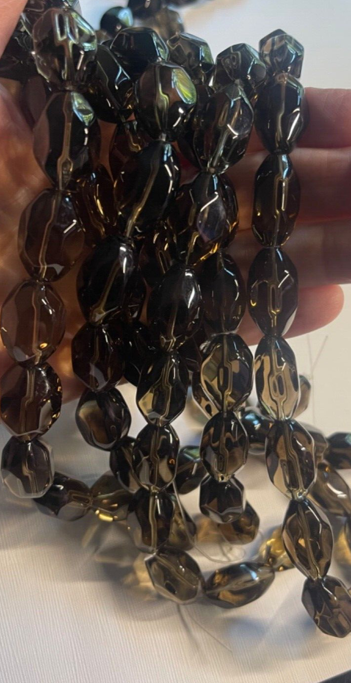 ONE STRAND 16″ SMOOTH FACETED NUGGETS SMOKY QUARTZ 20X15 MM BELOW WHOLESALE!!!
