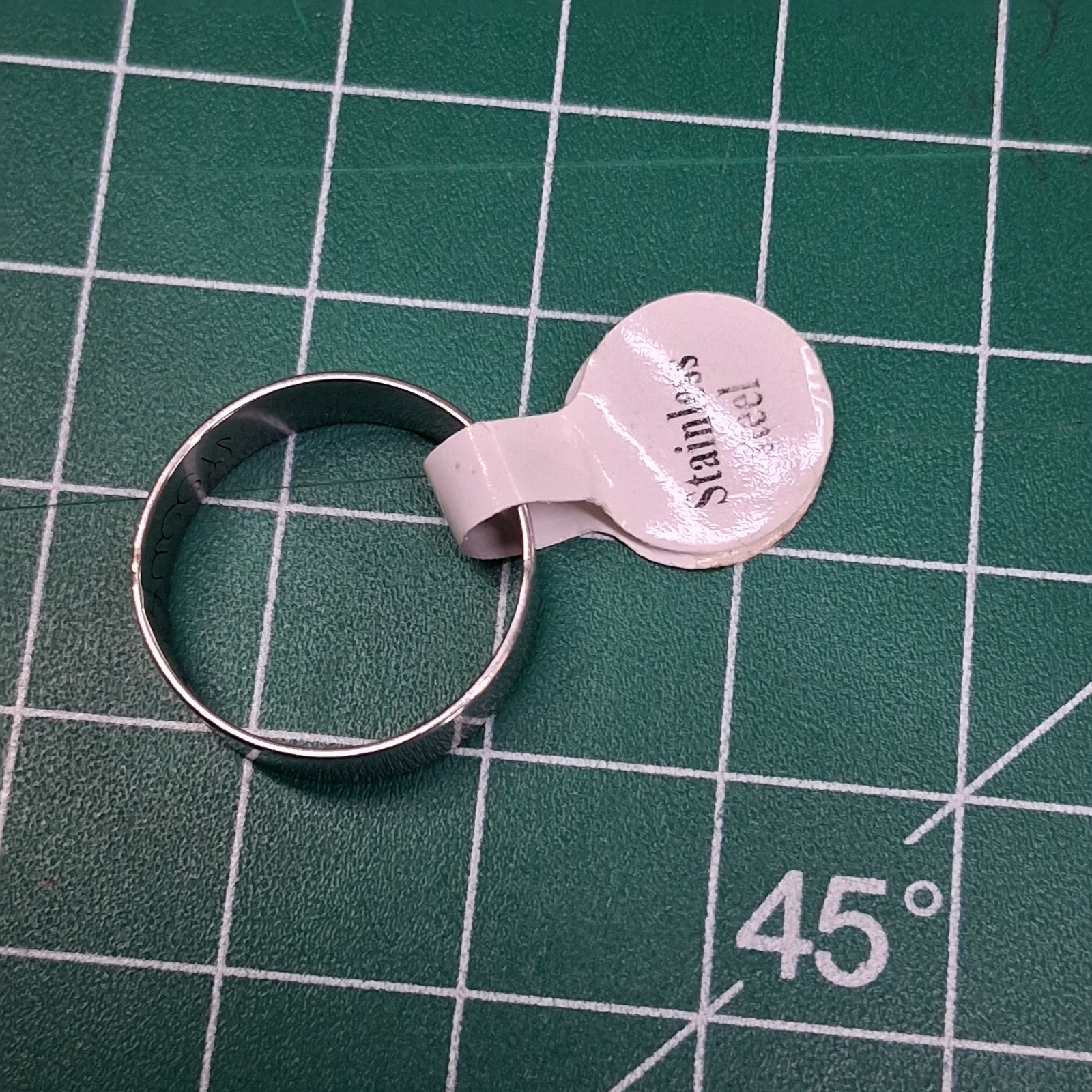 Polished Stainless Steel Size 9.5 Heart Stamped Laser Cut Queen Band Ring