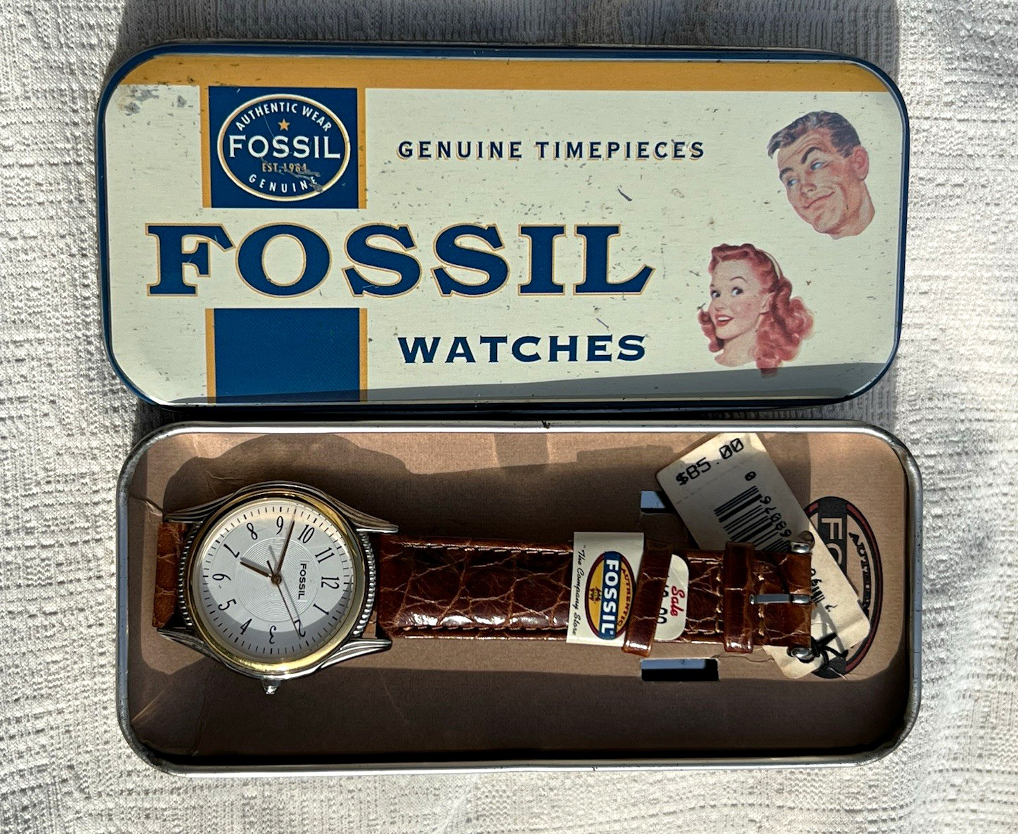1990’s Vintage Fossil Unisex Quartz Analog Watch White Dial Brown Leather w/Tin