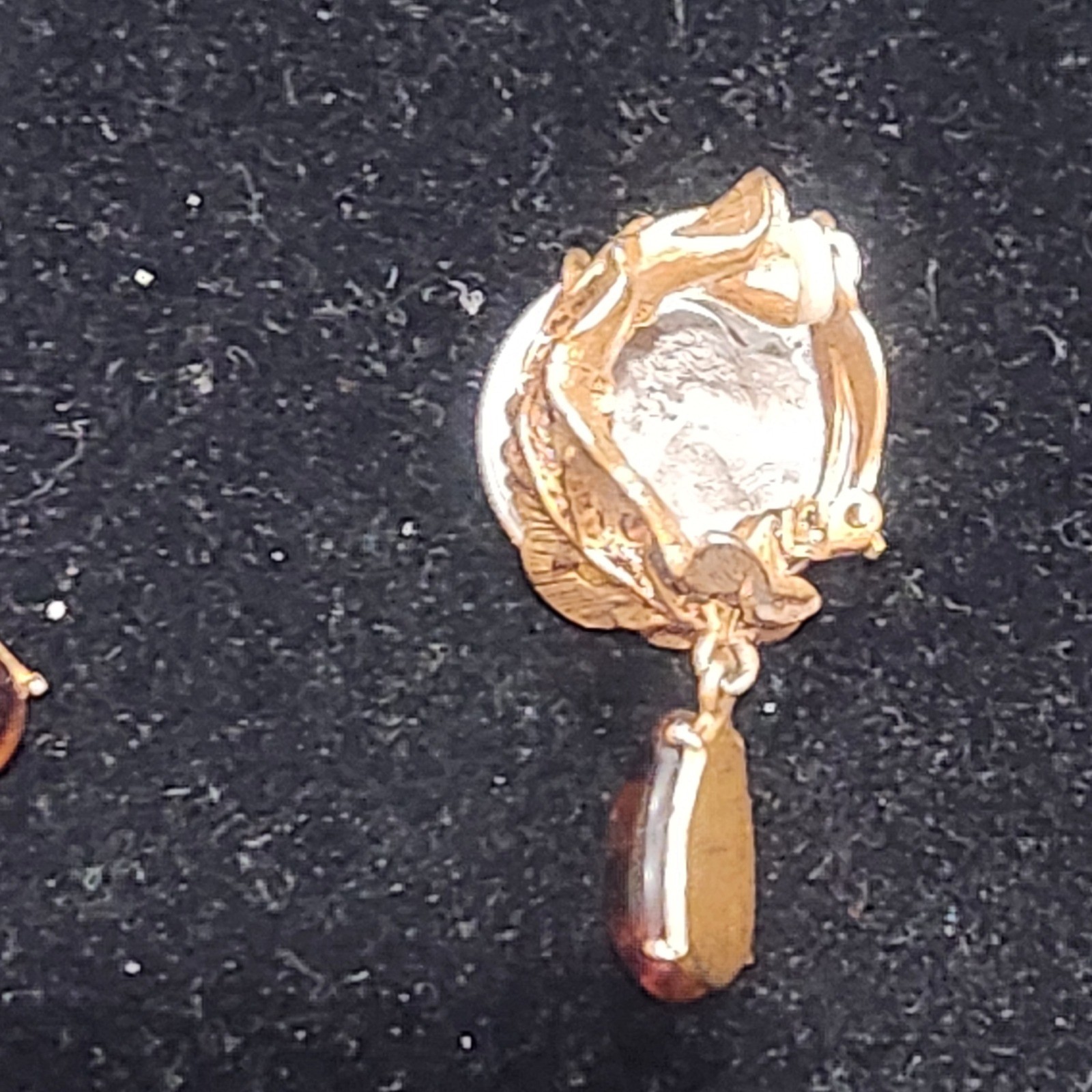 Oscar de la Renta Gold Leaf Crystal Dangle Clip On Earring Amber Tiger Eye Resin
