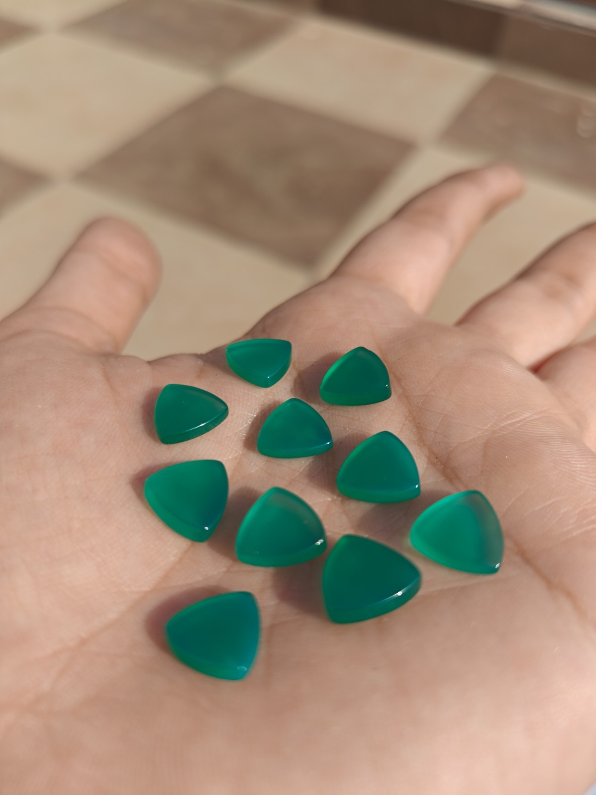 Natural Green Onyx Trillion Bothside Flatback 10mm To 25mm Loose Gemstone