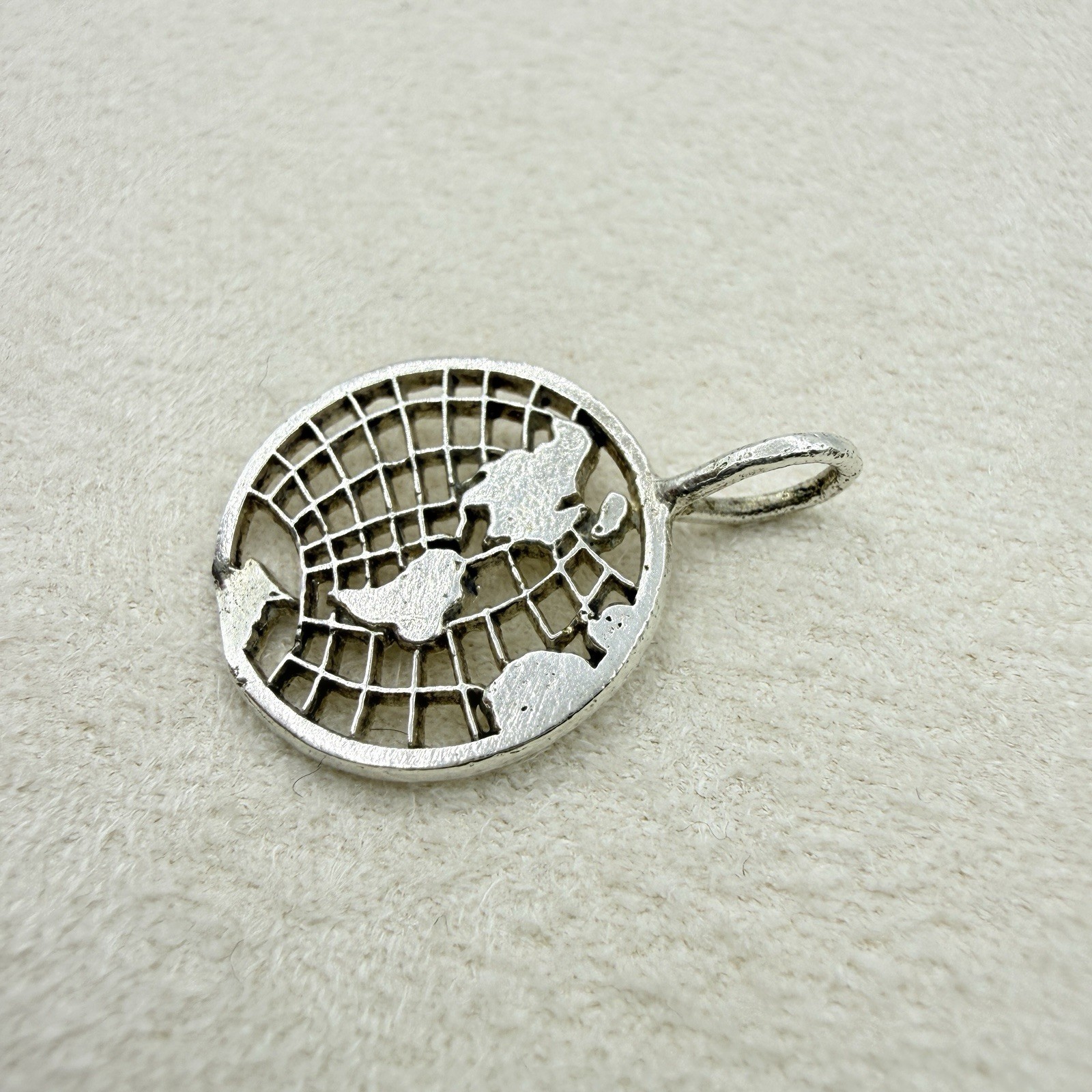 Vintage Sterling Silver World Map Globe Round Pendant Charm Jewelry