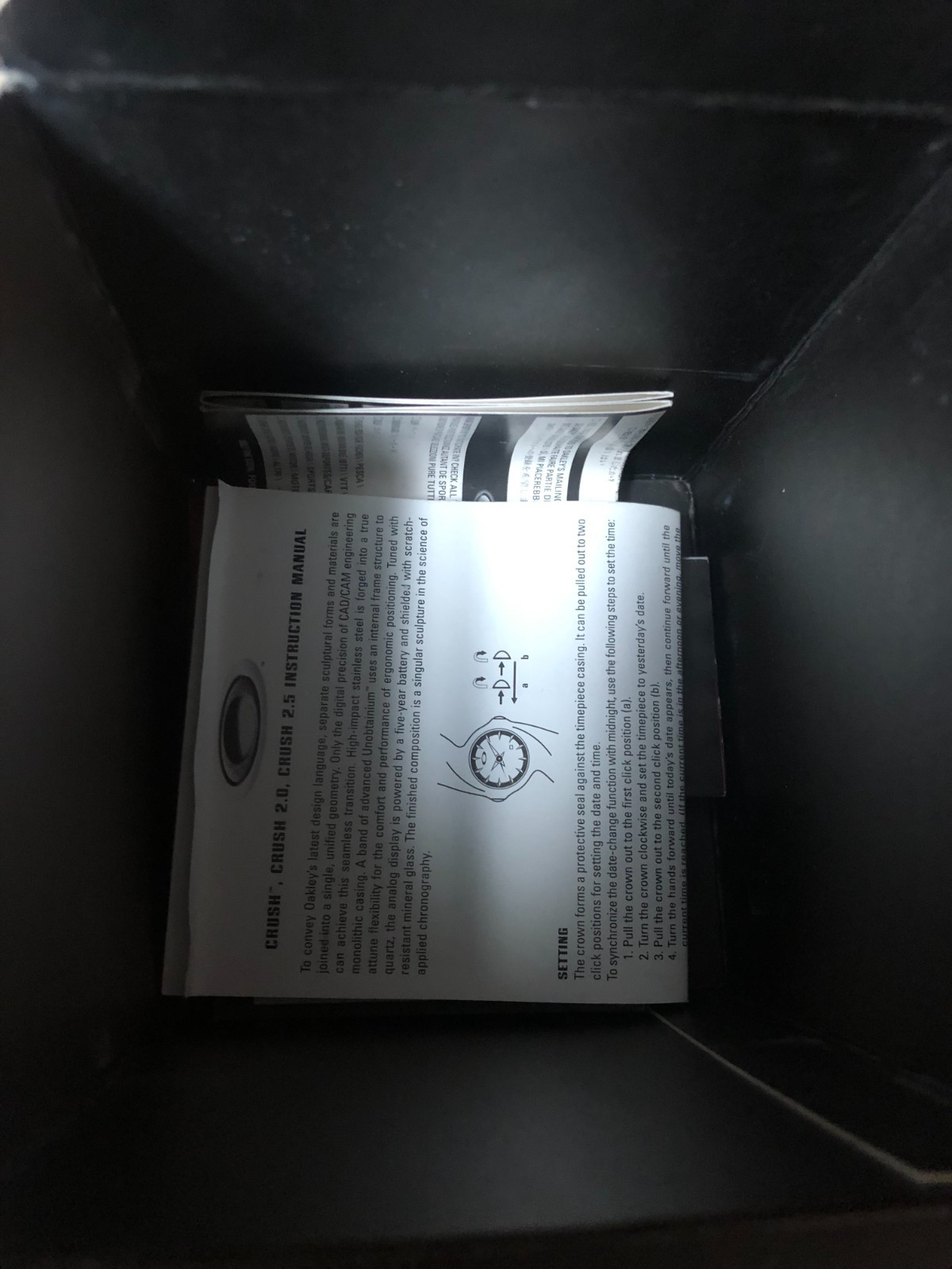 Oakley Crush 2.0 Watch Silver & Black With Complete Box MINT Brand New Battery