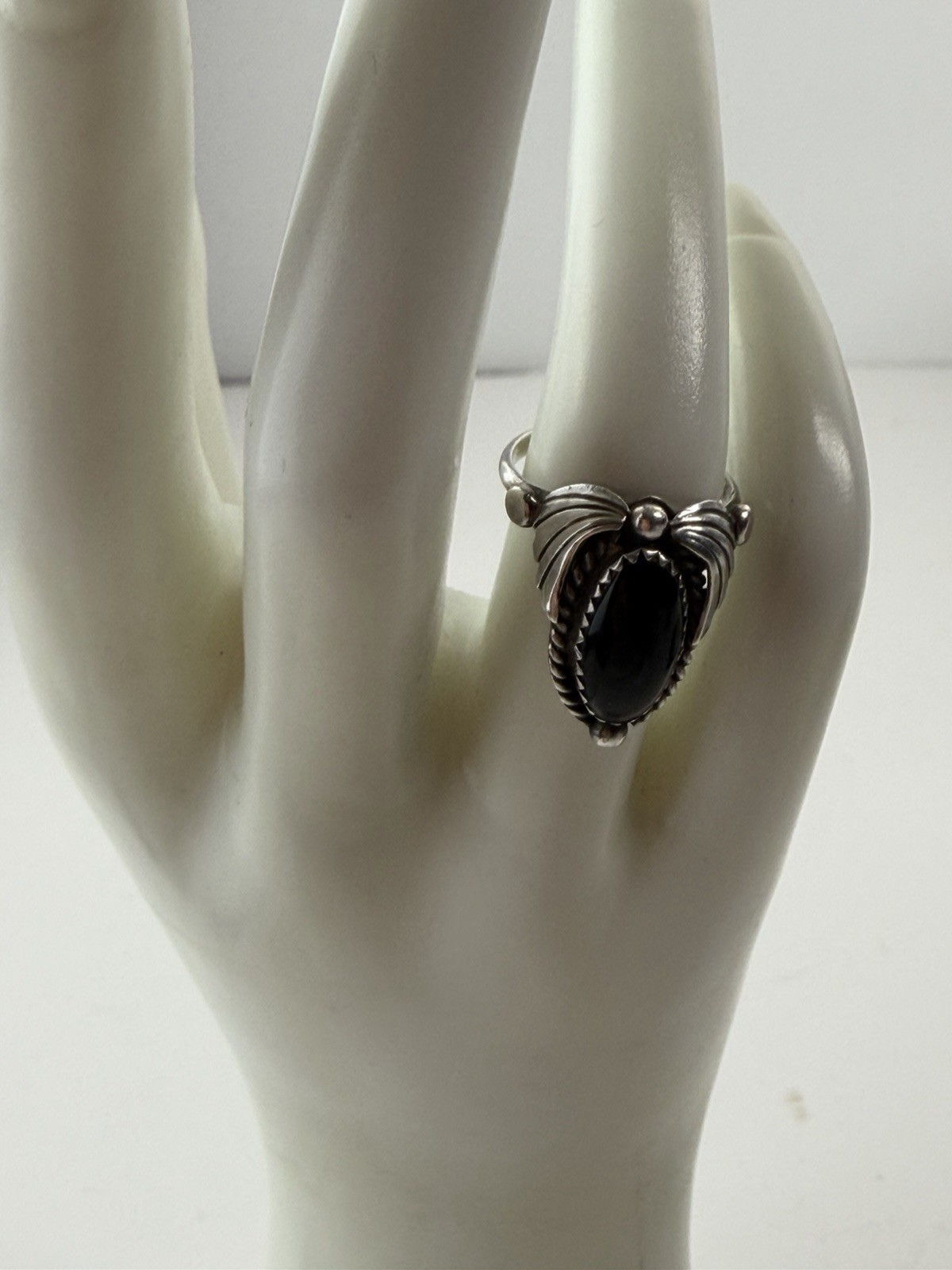 Sterling Silver Native American Black Onyx Ring Size 5.75 Not Signed