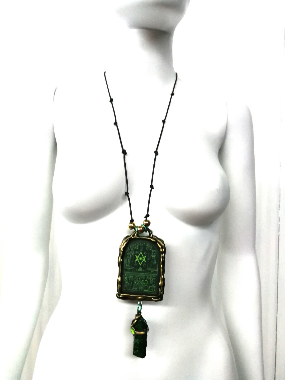 Egyptian God Thoth Emerald Tablet Pendant Necklace Talisman Amulet Medallion Bib