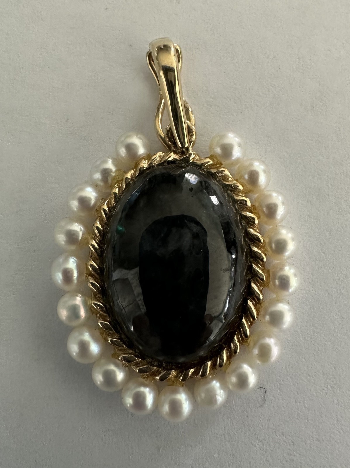 14k Yellow Gold Black/Dark Gray Stone Pearl Pendant Enhancer WV Hong Kong