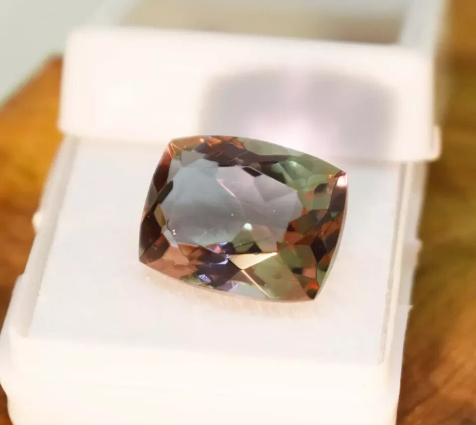 Alexandrite 25.05 Ct Color Changing Cushion Cut Certified Natural Loose Gemstone