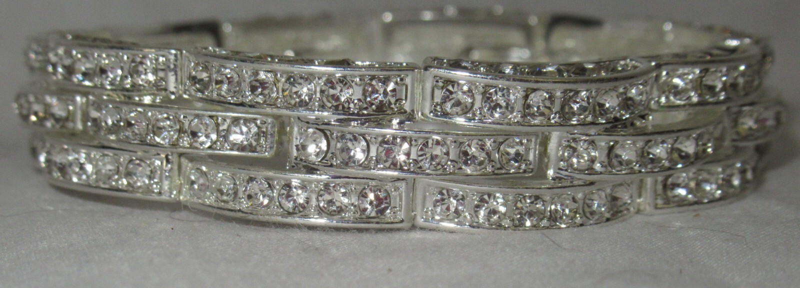 PARK LANE Sparkle Box Exclusive silver LUMINOUS Bracelet 2.5″ D stretch to fit