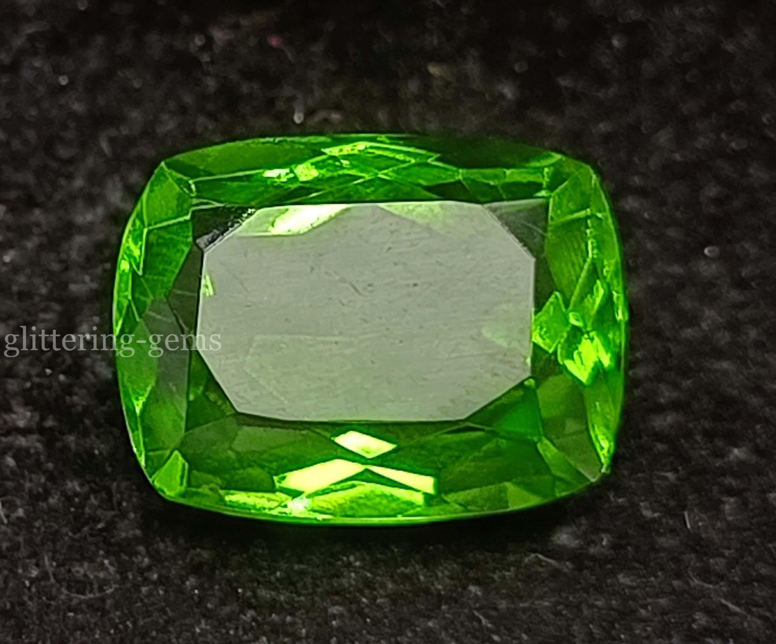 Beautiful 13.45 Ct Green Peridot Cushion Shape Natural Certified Gemstone 5DOO