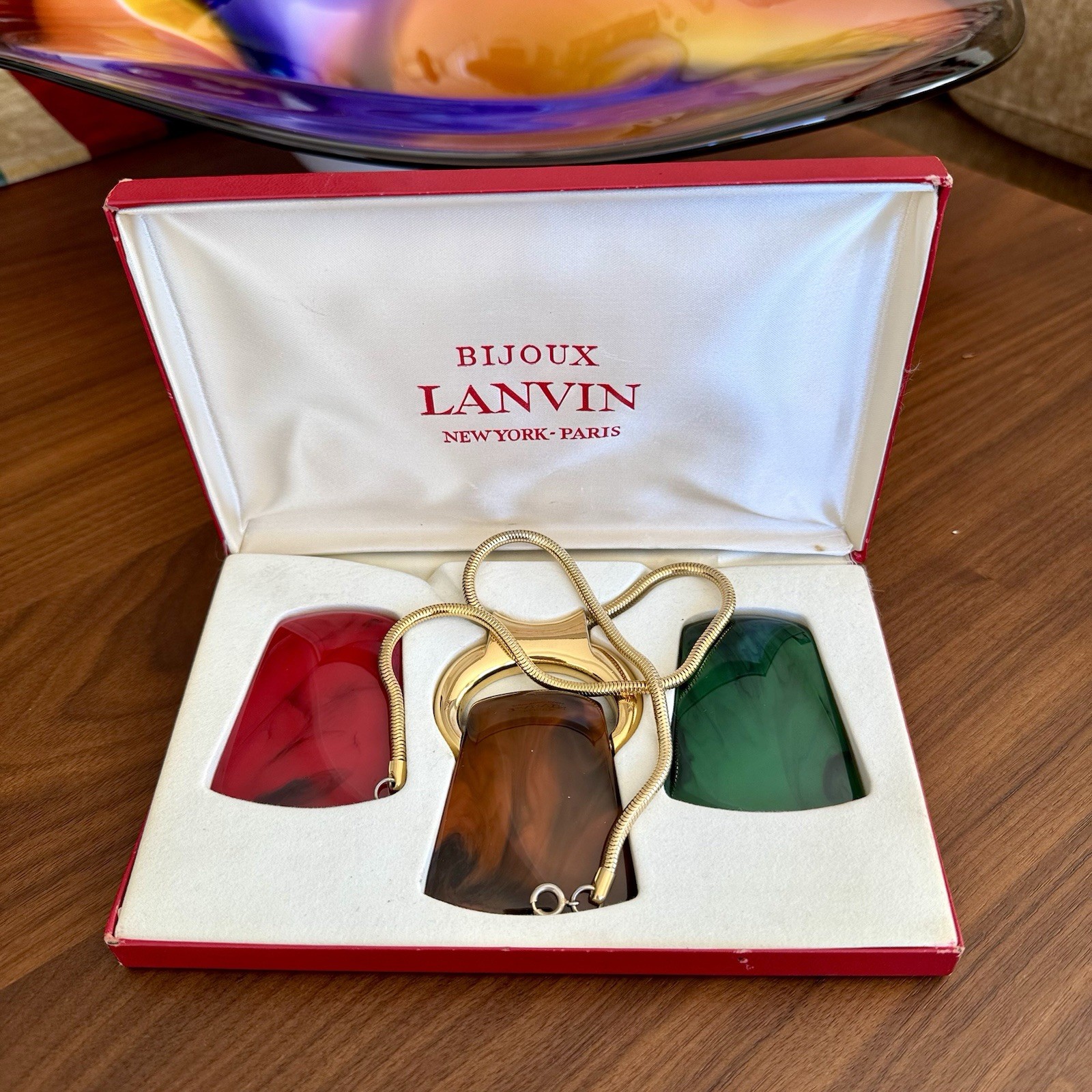 1970’s LANVIN Bijoux Paris “KEIRA” Interchangeable Lucite Pendant Necklace Set