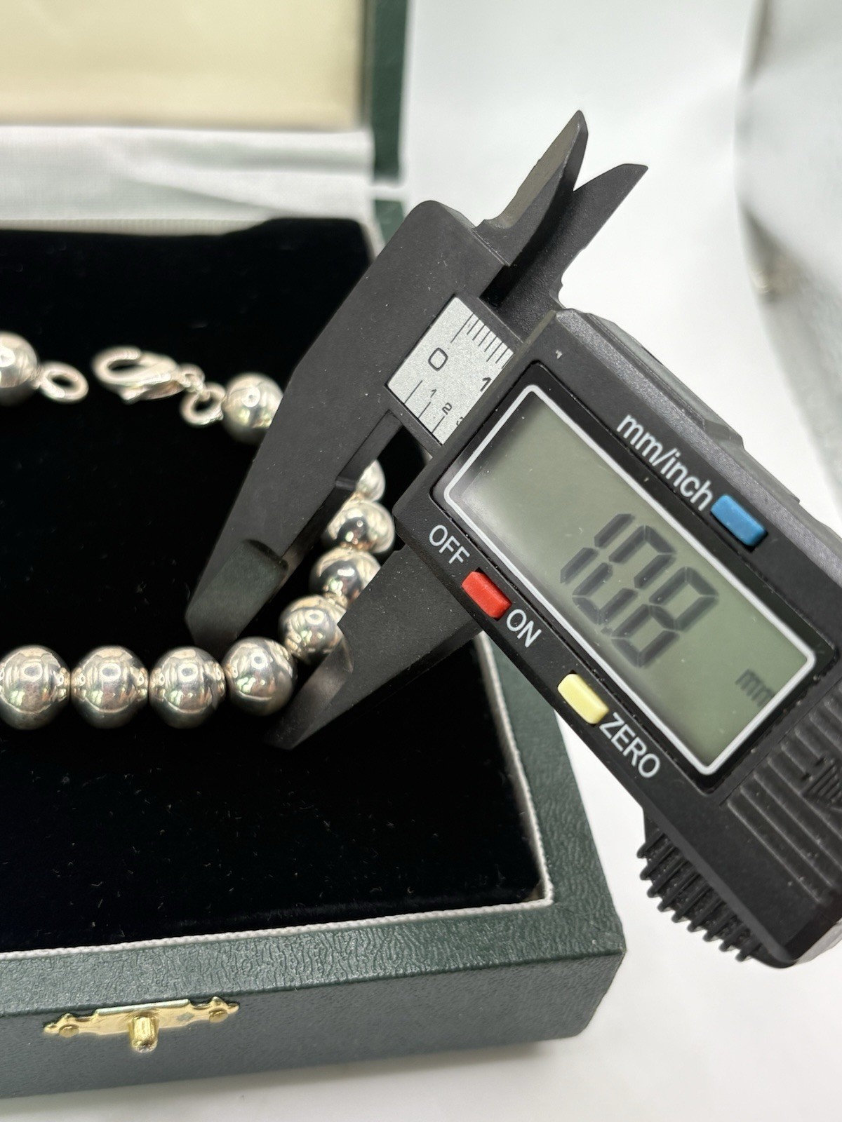 Vintage Sterling Silver 10.8mm Ball Bead Bracelet 7” – 19.72g