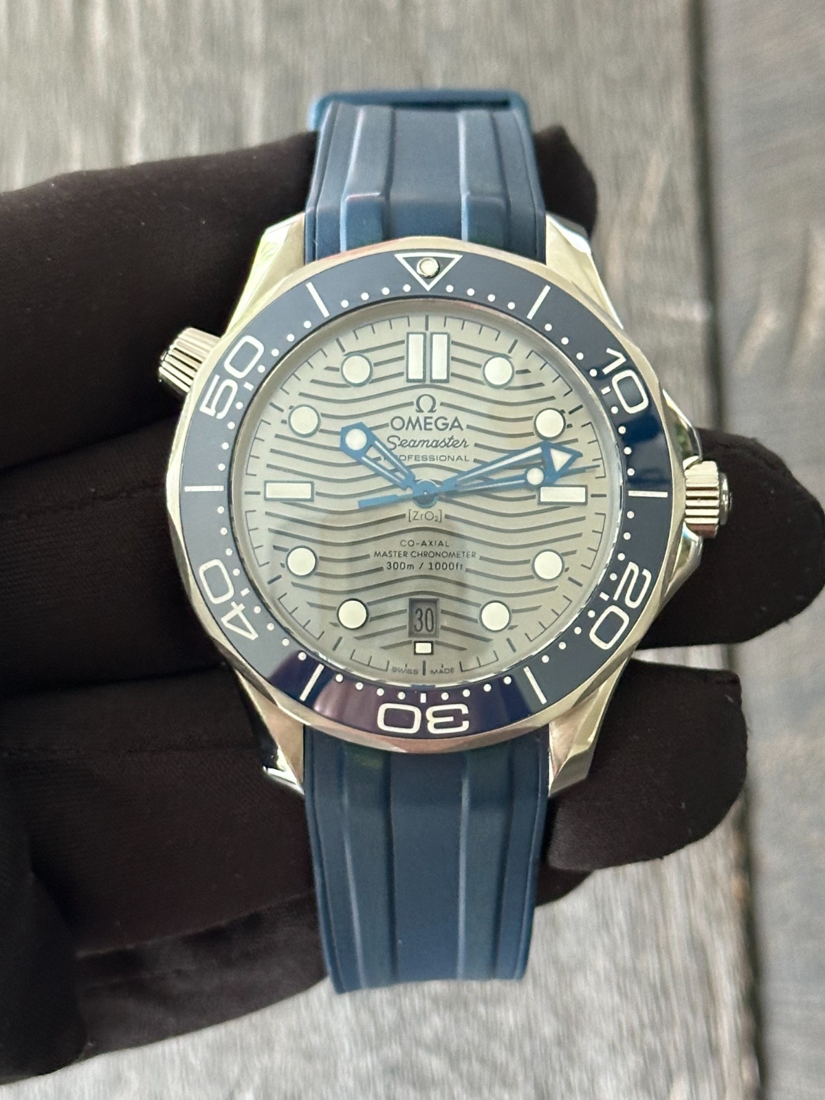 OMEGA Seamaster Diver 300M 210.32.42.20.06.001 – Complete Set