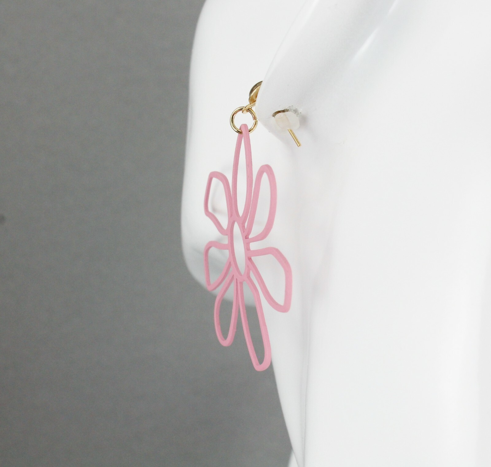 Pink flower earrings post stud dangle floral daisy outline lightweight 1.75″