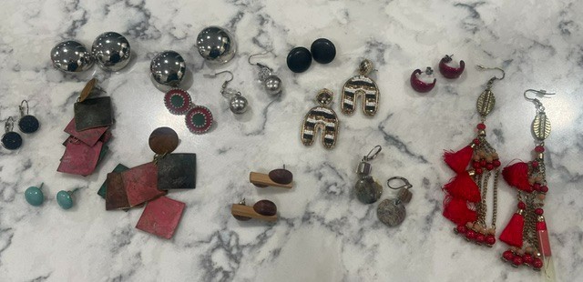 Costume Earring Mixed Collection Lot Preloved gems Women Ladies Jewelry (lot 1)