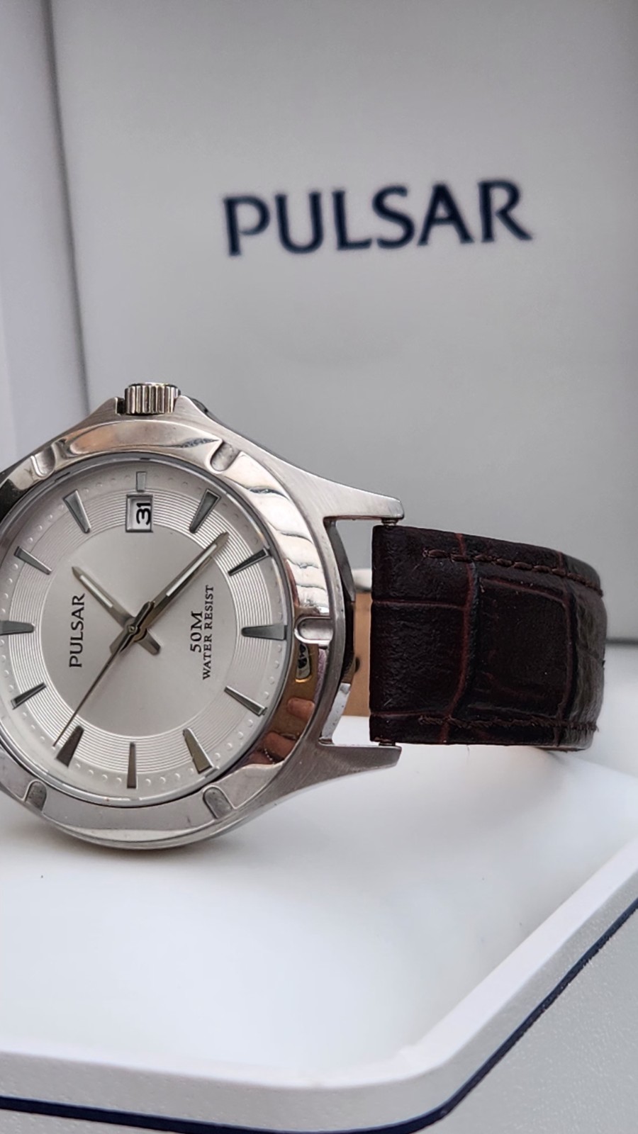 Pulsar mens watch Date , Easy To Read, Brown Leather, WR 50m. (A4)