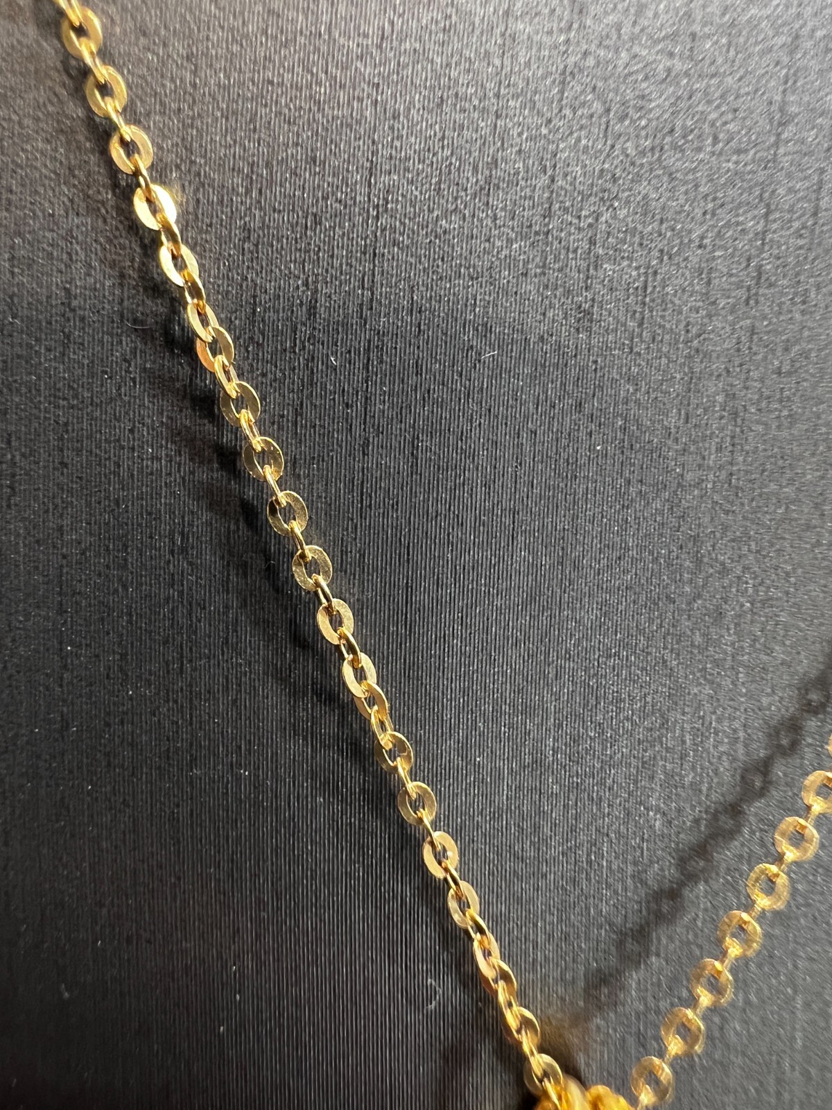 18ct Gold 60cm Chain with Zodiac Capricorn and Cross Charms