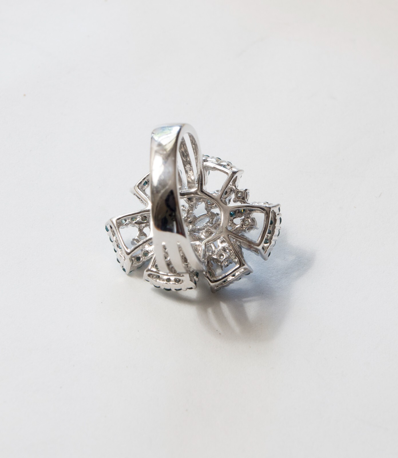 Blue & White Diamonds 18K White Gold Ladies Finger Ring – Size 7