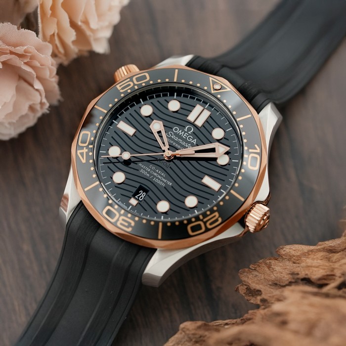 Omega Seamaster Diver 300M Co-axial Master Chronometer 42mm 210.22.42.20.01….