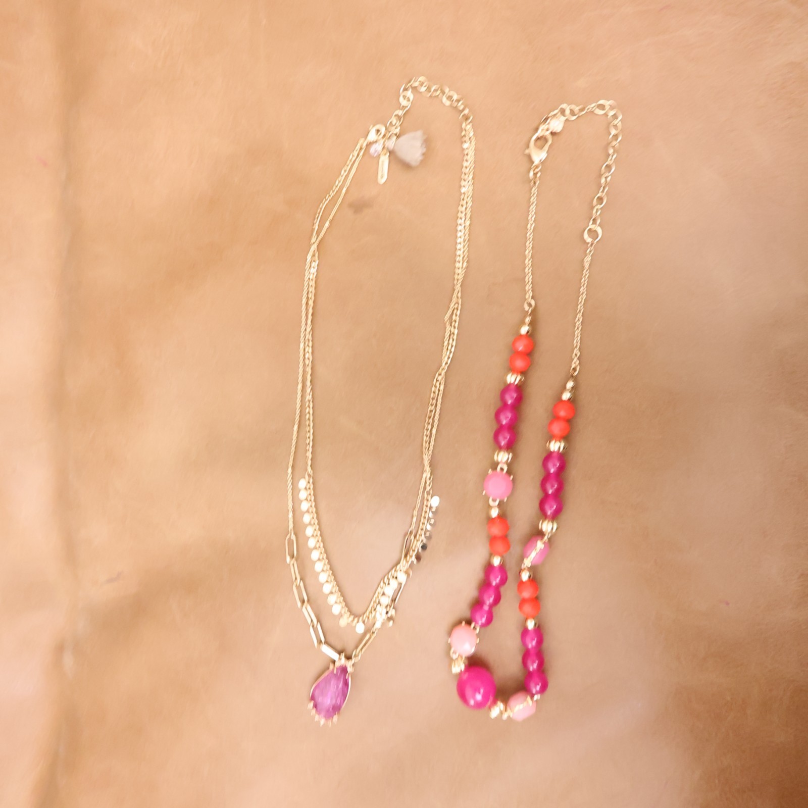 Pink necklaces lot 2 pieces 1 lonna & lilly signed teardrop pendant 1 unbranded