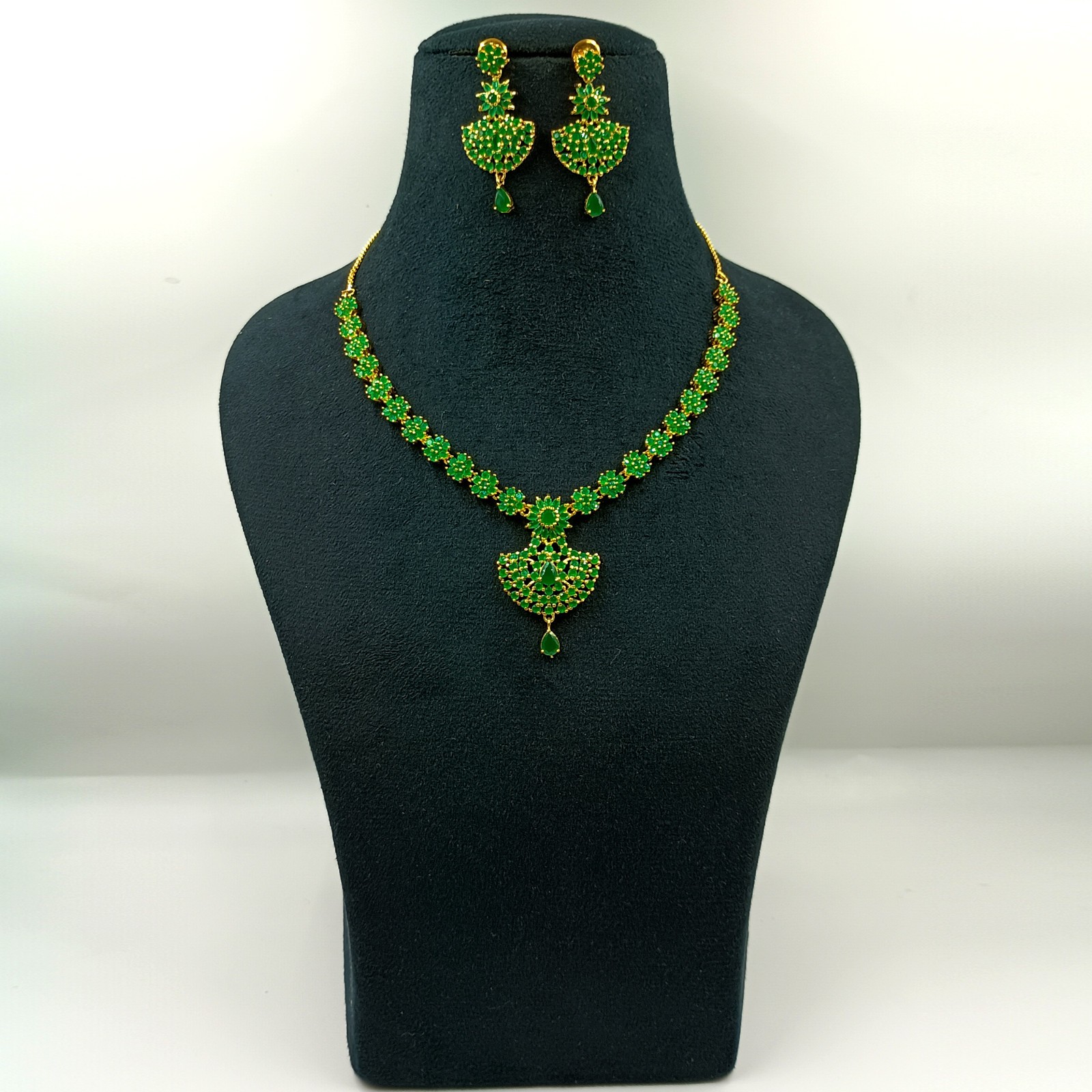 Traditional South Indian 22k Gold Plated Emerald Stone Necklace Set