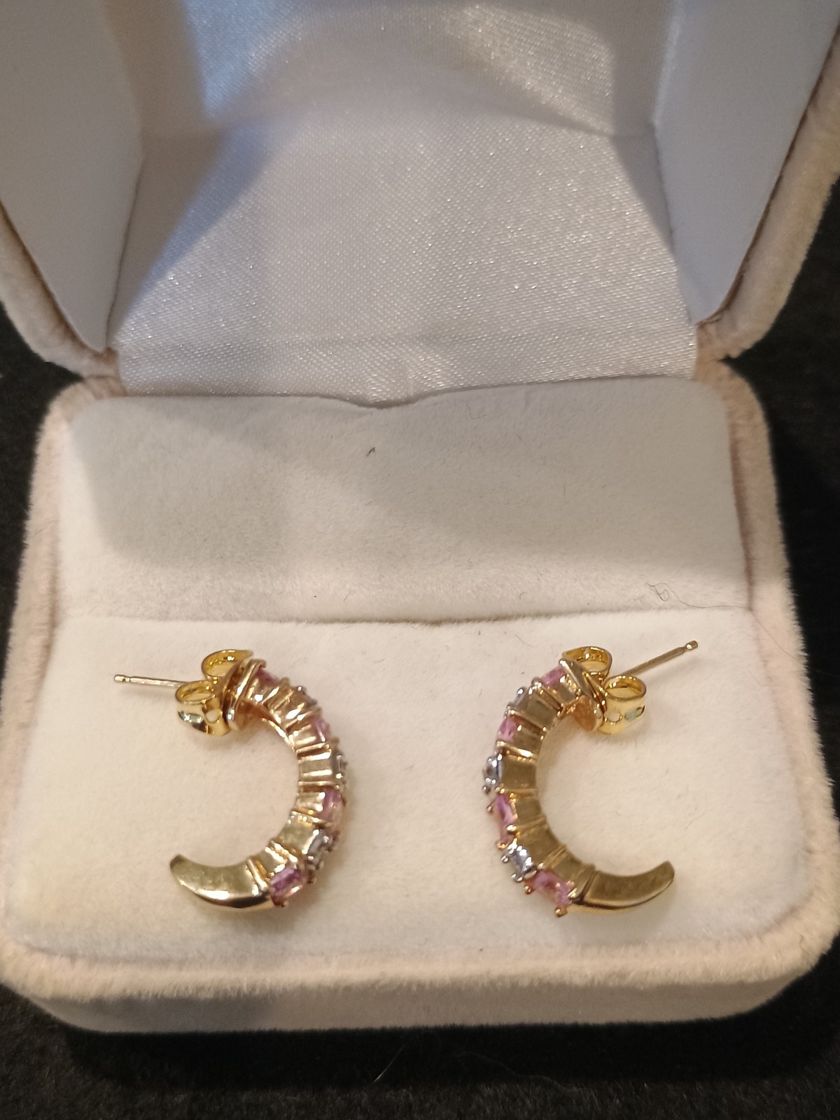 ALWAND VAHAN 10K YELLOW GOLD PINK SAPPHIRE DIAMOND J HOOK EARRINGS 2.4 GRAMS