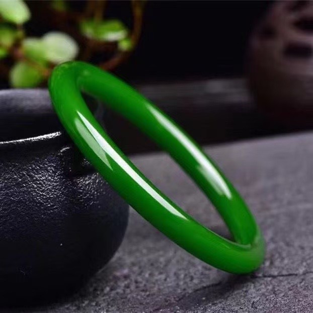 Natural Ice King Green Jade Full Green Natural Quartzite Bracelet 54-64mm