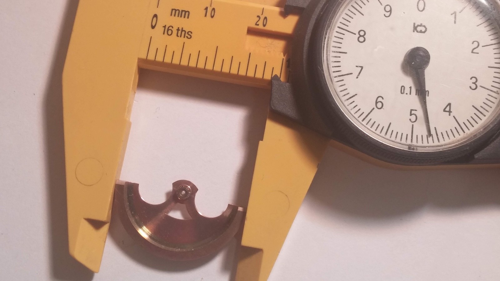 Omega Oscillating Weight/ROTOR 24.7mm diameter pre-o