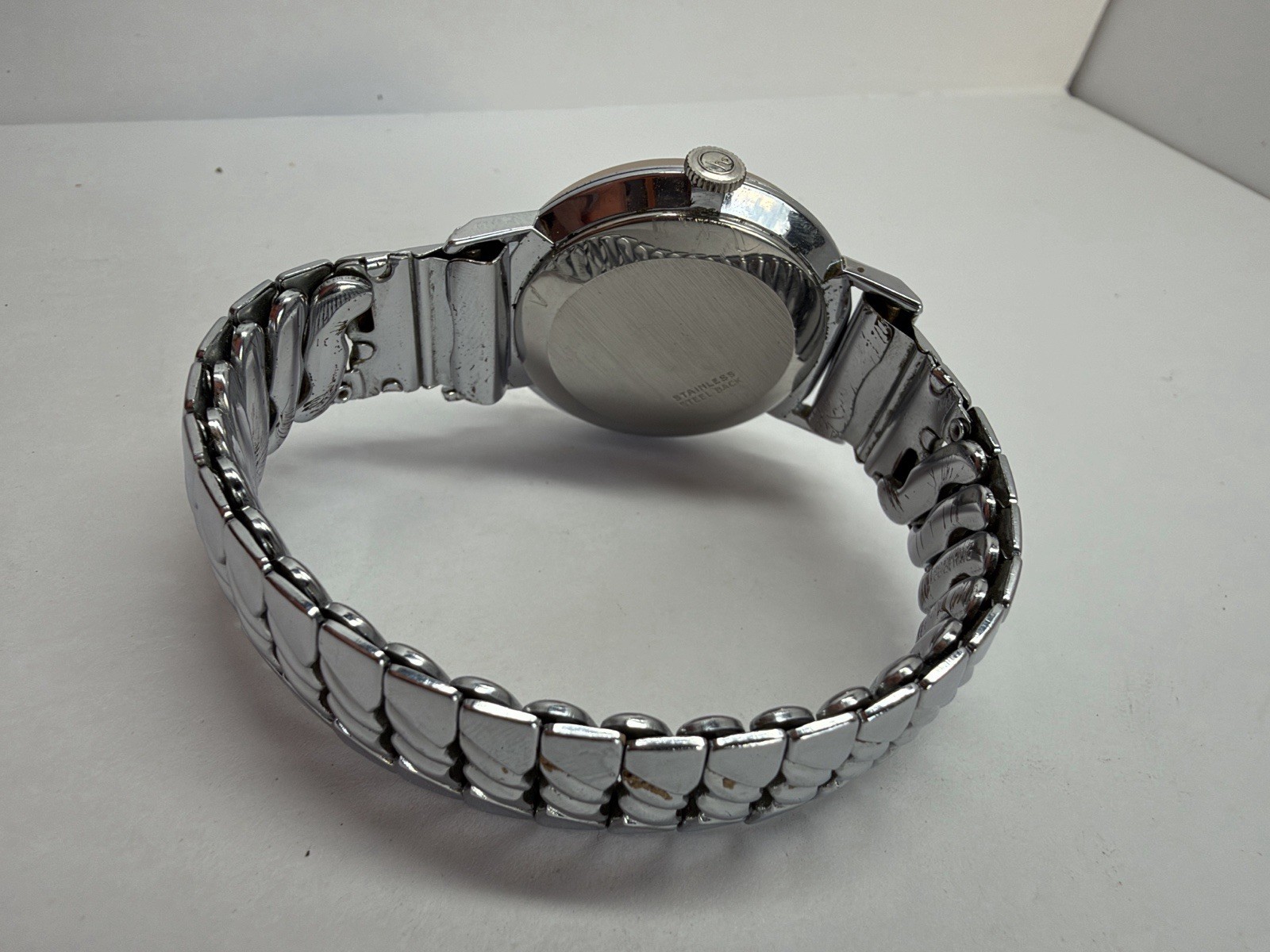 Helbros Swiss Made 17J Manual Wind Small Seconds Vintage Watch Silver Dial SS