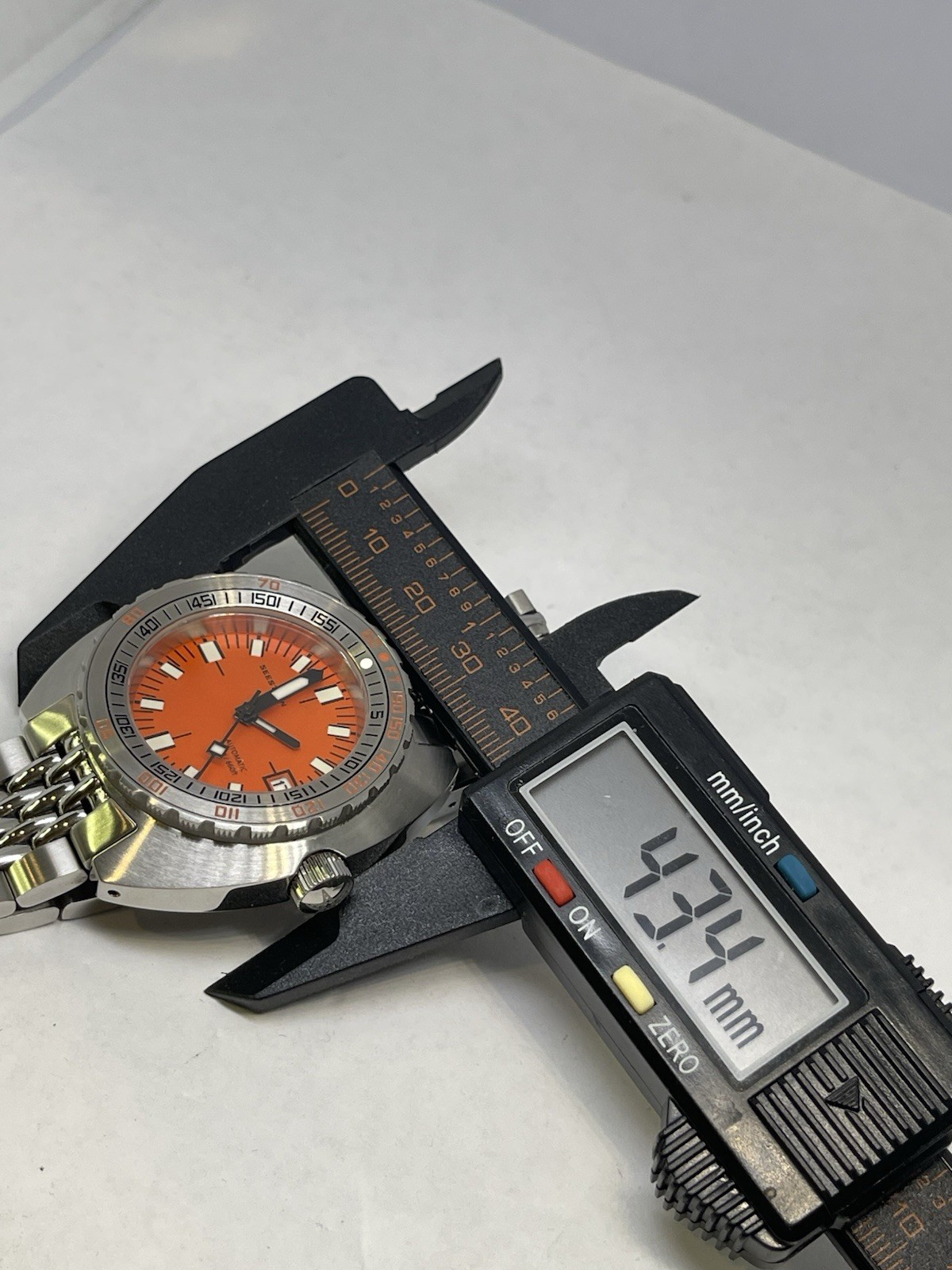 SEESTERN SUB-300T Automatic Diver-Mint in Box
