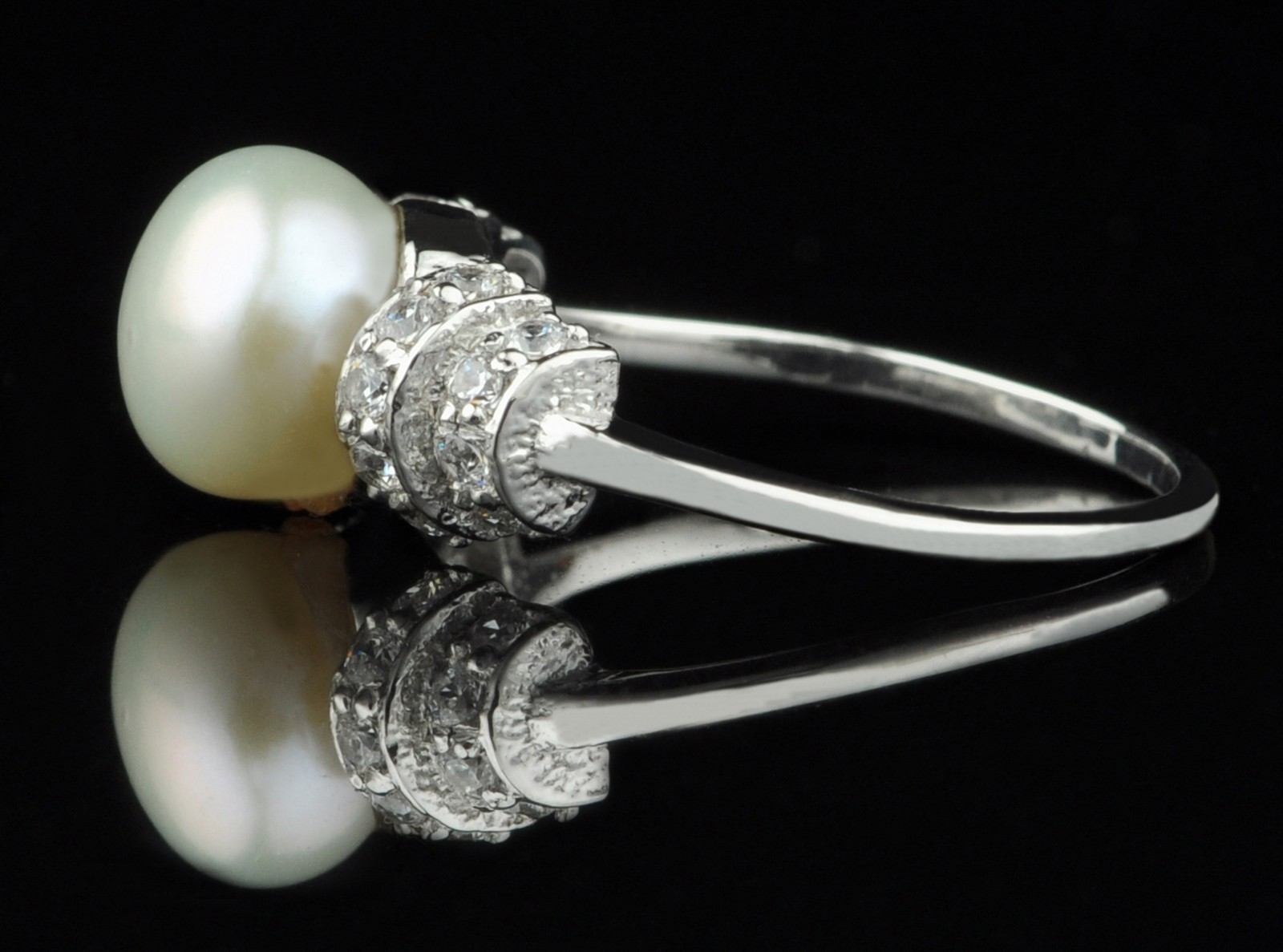 3.03 Carats Round Shape 100% Natural Pearl Certified Diamond Ring In 925 Silver