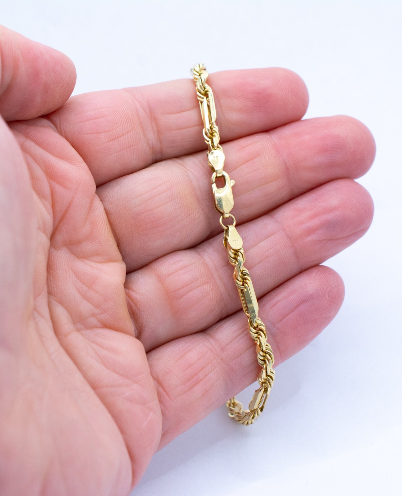(MA5) 10K Yellow Gold Figarope Link Bracelet 9.2 Grams 8″ Long 3.71 mm Wide
