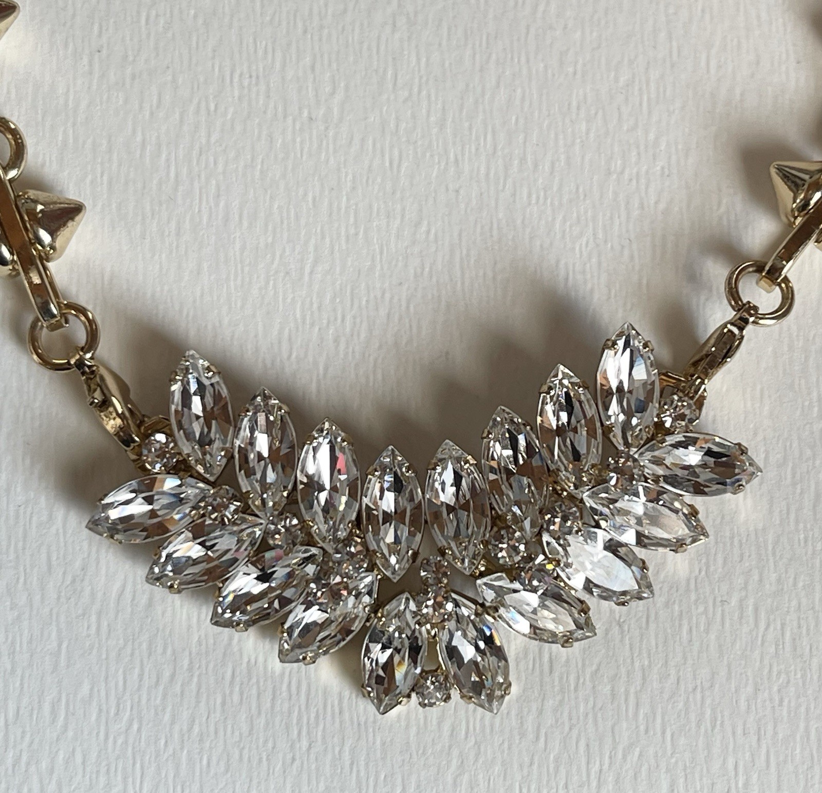 Cabi Convertible Rhinestone Necklace Brooch Bracelets Laurel Wreath Goldtone 16”