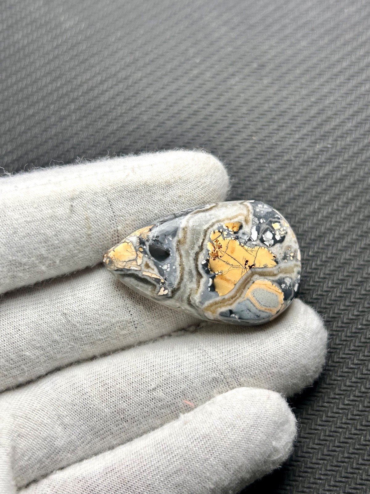 Malingano Jasper Cabochon: Natural Gemstone for Jewelry Making (46 Carat)