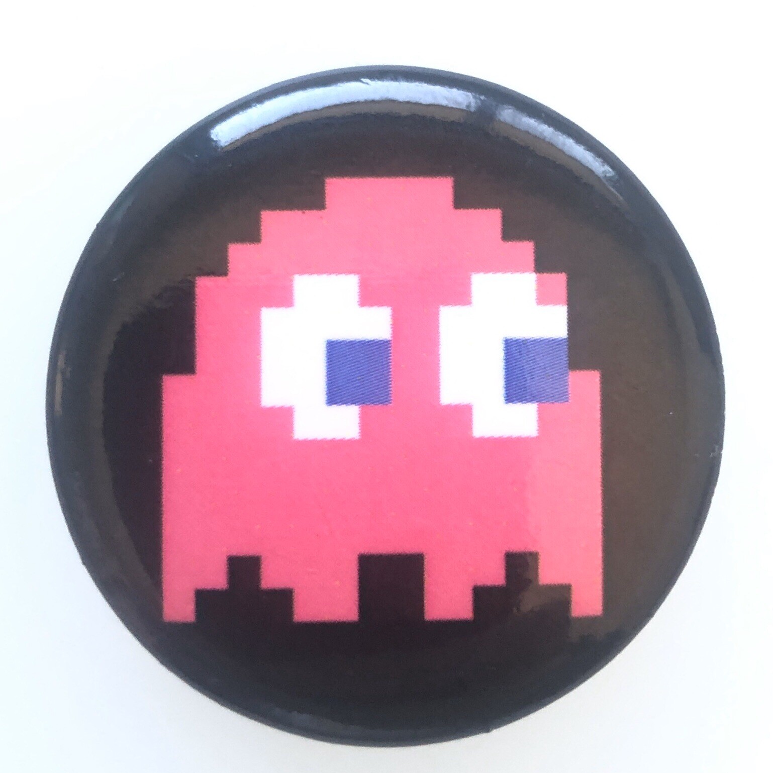 Pac-Man Blinky Red Ghost Metal Pin 1.25 Inch Round Arcade Game Collectible