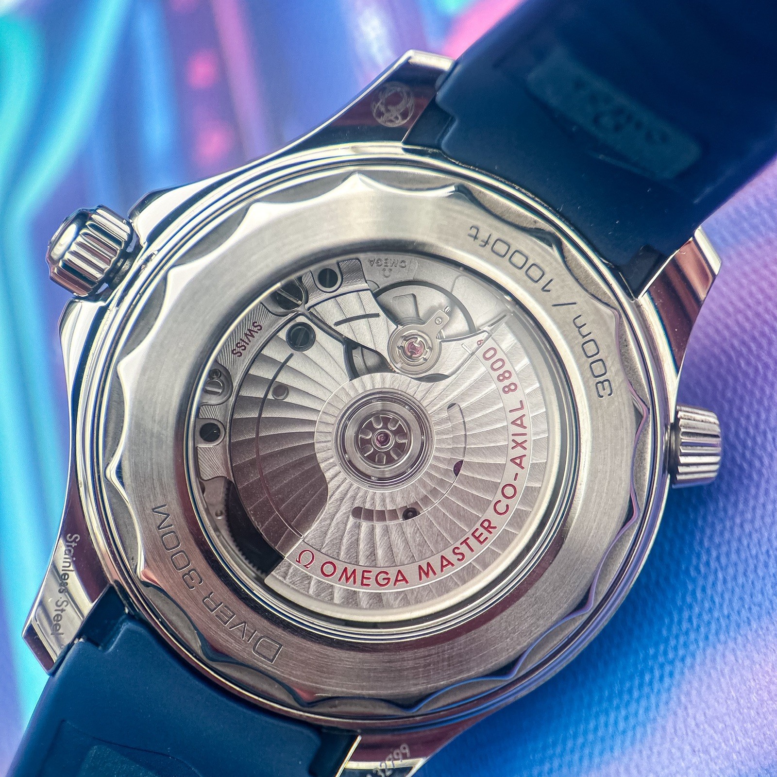 OMEGA Seamaster Diver 300M 210.32.42.20.06.001 “Blue Dial Grey Wave”
