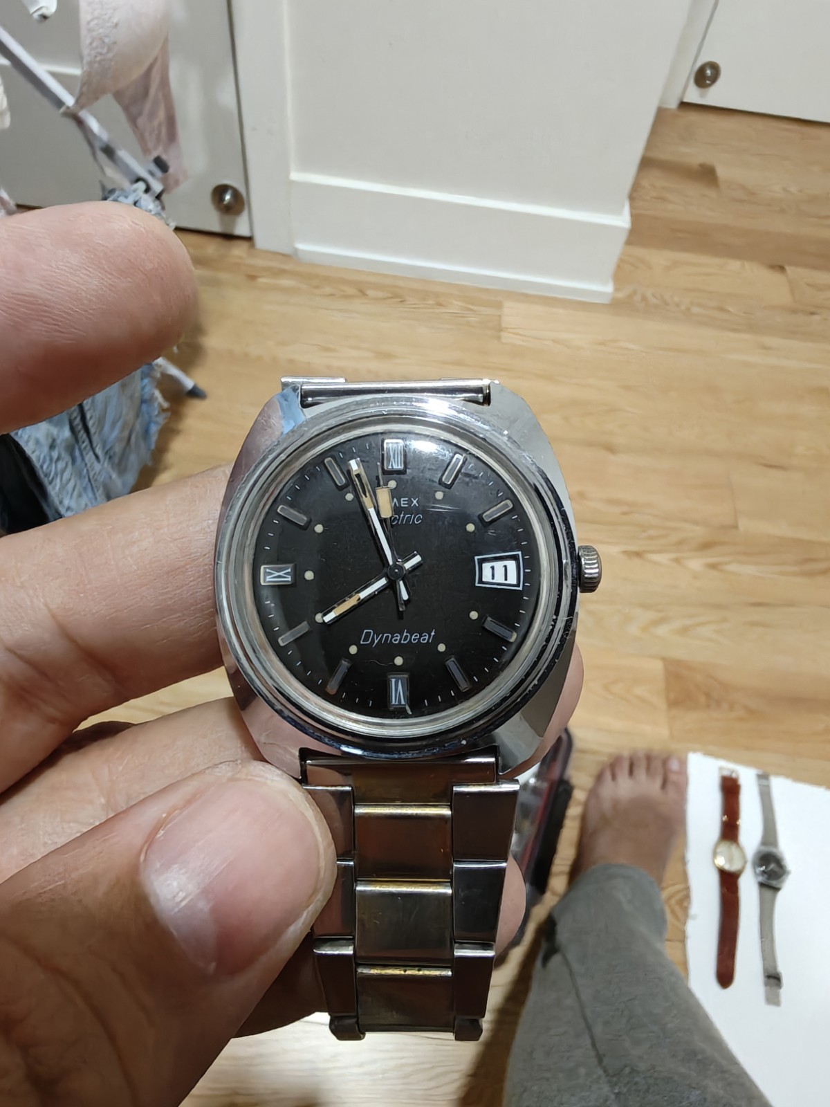 Vintage Timex Electric Dynabeat Black Dial Roman Numerals Runs Great OG Bracelet