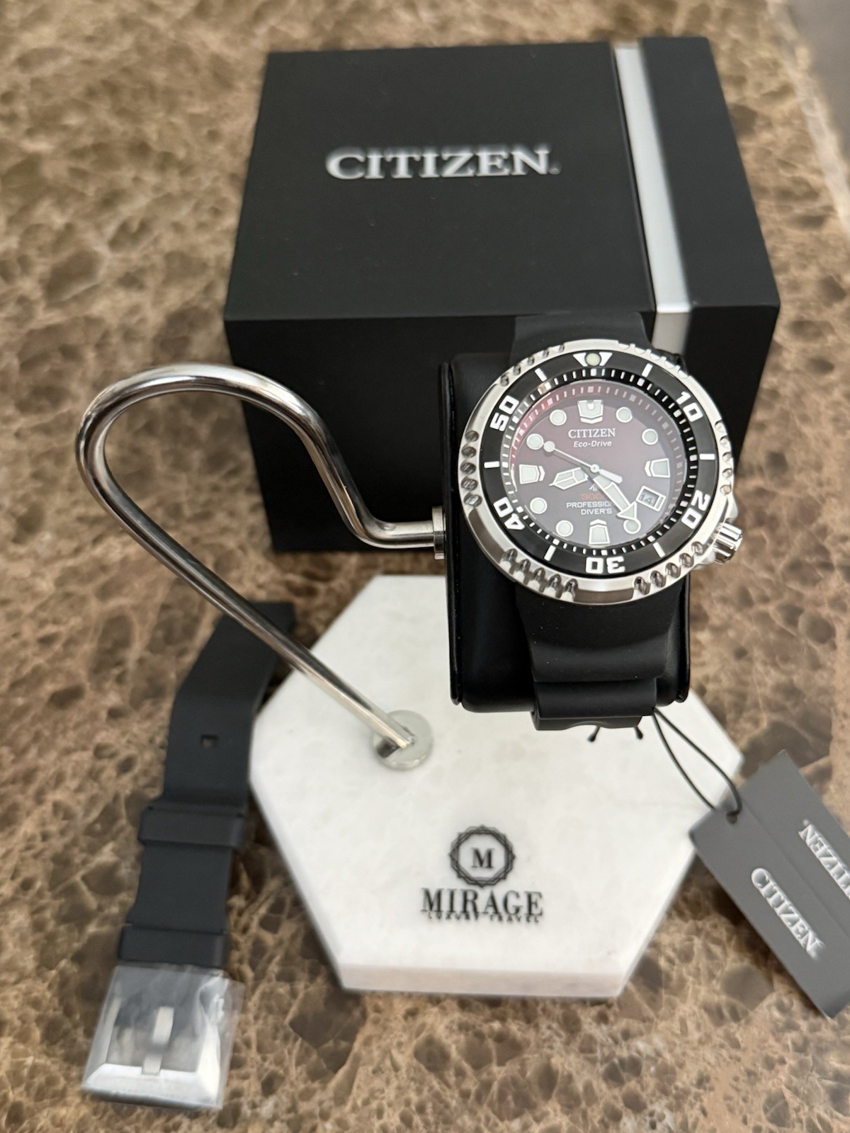 Citizen Men’s Promaster Dive E365 Eco-Drive Date Red DIal Watch 46MM Very Nice!