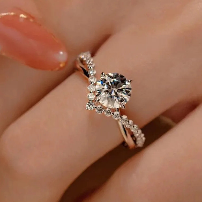 Exquisite 18K 925 Sterling Silver 1CT Moissanite V-Style Design Ring (Size 4-9)