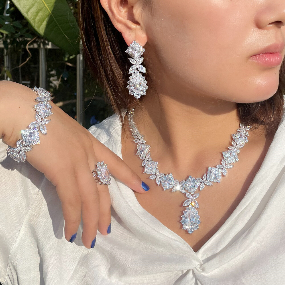 Green CZ Women Engagement Leaf Drop Necklace Earring Bracelet Ring Jewellery Set