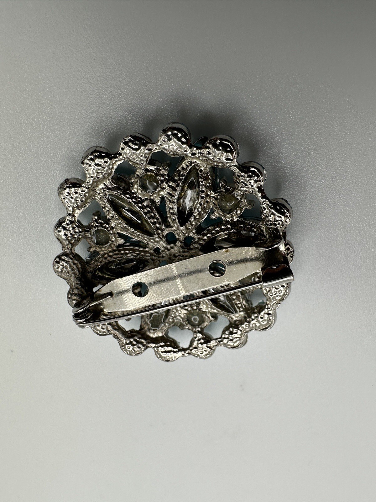 Vintage Blue Rhinestone Silver Star Flower Brooch 3.6cm BB15