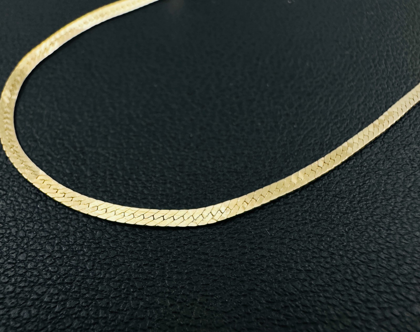 Solid 14K Yellow Gold Thin Herringbone Link Chain Bracelet, 1.3mm, 7″, 1g