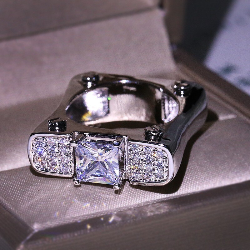 Square Style Ring For Valentine Gifts 2 CT Simulated Diamond Ring Silver Plated